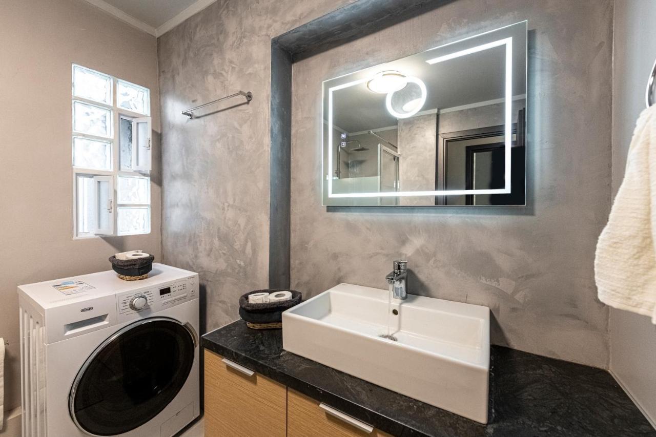 Modern 5Bd Apartment In The Heart Of Atene Esterno foto