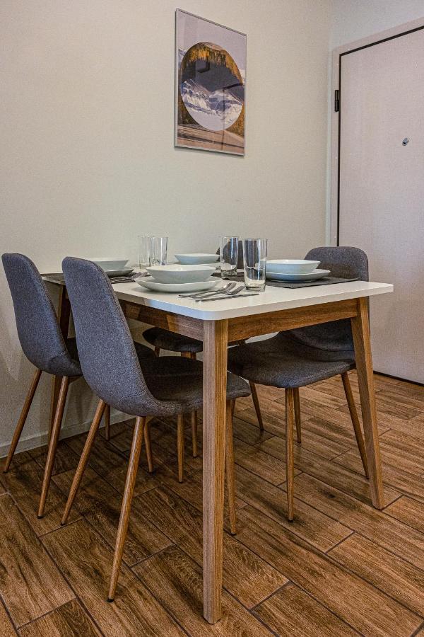 Modern 5Bd Apartment In The Heart Of Atene Esterno foto